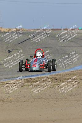 media/Nov-19-2022-CalClub SCCA (Sat) [[baae7b5f0c]]/Group 1/Race (Outside Grapevine)/